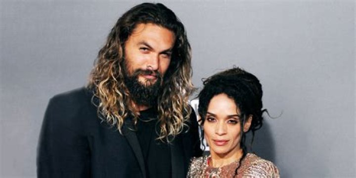 Jason Momoa And His Sisters
