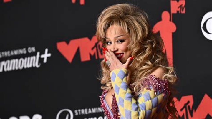 Unveiling The Enigmatic World Of Doja Cat's Young Devoted Fans